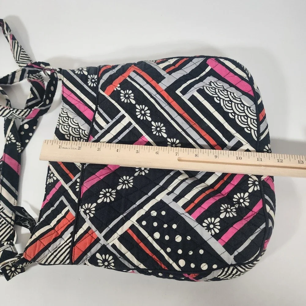 Vera Bradley Triple Zip Hipster Crossbody Black Pink Geometric Quilted Bag